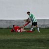 Gest molt esportiu d'un jugador del Portbou, que s'oblida del partit i ajuda a en Jordi.